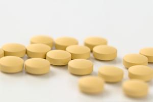 青葉台駅徒歩5分のインプラント歯科