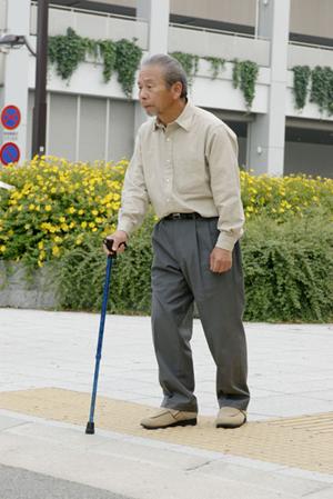 オールオン4を提供する札幌市の歯医者