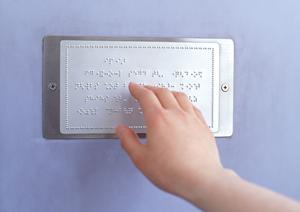 業務効率を劇的に向上させる！電子カルテシステム導入のメリットと成功事例完全ガイド